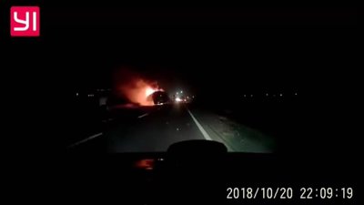 На Львівщині під час руху загорівся туристичний автобус в якому було 50 пасажирів (ВІДЕО)