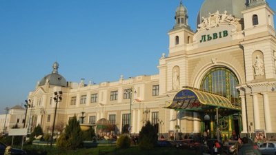 Україна посилює охорону аеропортів та вокзалів