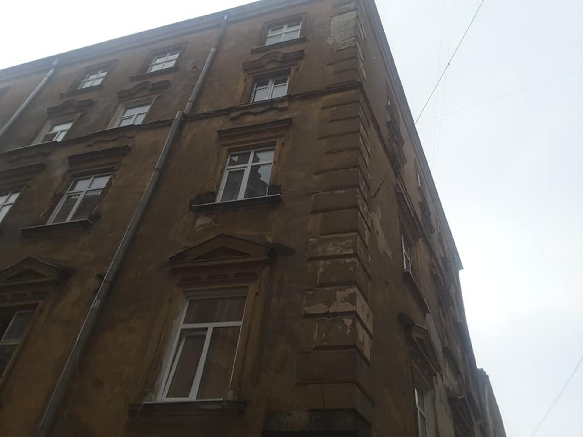 У центрі Львова обвалився фасад будинку. Фото Ігор Мартинюк