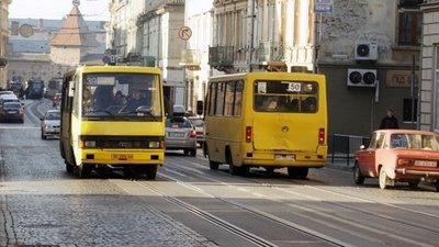 У Львові подали петицію щодо запровадження «паперового» абонемента в міському транспорті