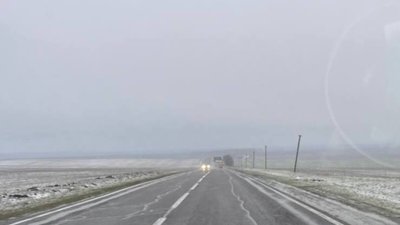 На трасі з Луцька до Львова падає сніг