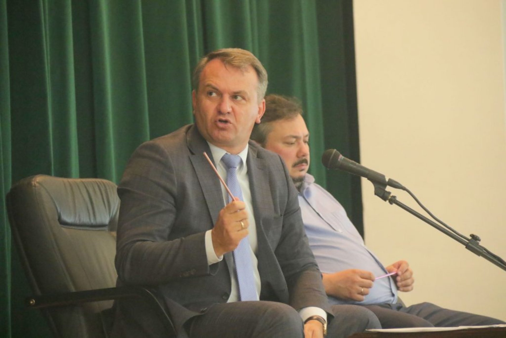 Зустріч Олега Синютки з членами родин військовослужбовців, які померли після повернення з Операції об'єднаних сил