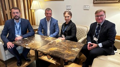 У Тимошенко кажуть, що вона не переконувала депутатів європарламенту проти України
