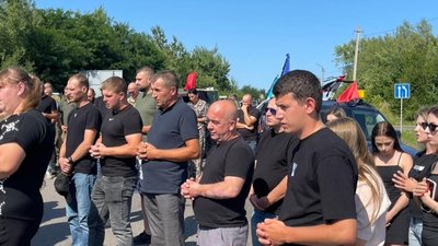 Дрогобиччина прощається з полеглим Героєм Ігорем Стецьківом