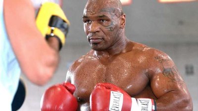 Легендарний боксер Майк Тайсон підтримав Україну у війні з Росією