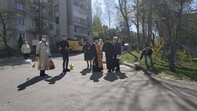 Мешканці Трускавця освячують паски (ФОТО)
