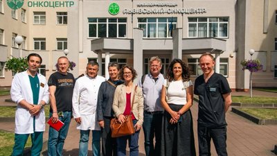 Львівський онкоцентр відвідала делегація представників Посольства Швейцарії в Україні