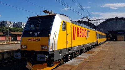 Укрзалізниця пропонує подорожувати поїздом зі Львова до Чехії зі знижкою 65%