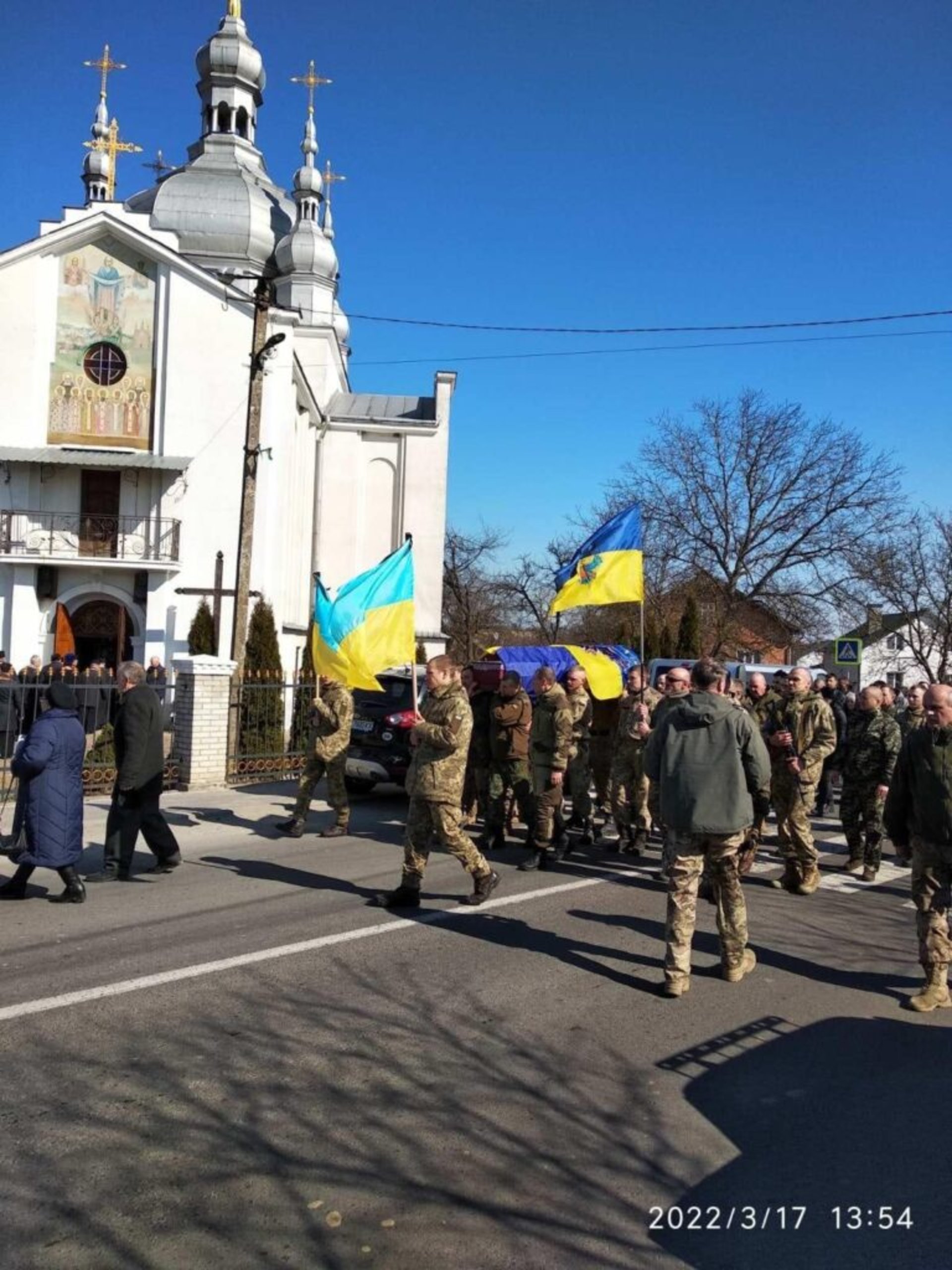 На Львівщині провели в останню путь ще одного Героя