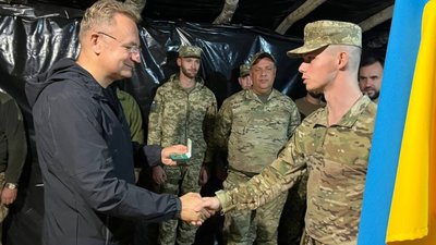 Садовий поїхав до військових вимолювати прощення за містобуди