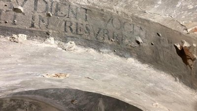 У центрі Львова у підземеллі храму збереглись унікальні написи (ФОТО)