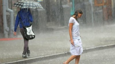 Львів`ян та мешканців області попереджають про сильні грози