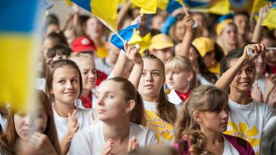 В Україні політикою цікавиться лише кожен десятий молодий громадянин - опитування