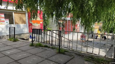 У Львові вимагають демонтувати паркан на Володимира Великого (ФОТО)
