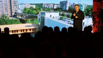 У Львові знову обвалився фасад
