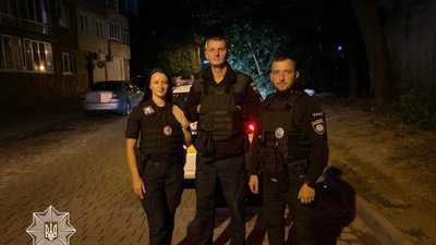 У Львові дівчина хотіла вчинити самогубство (ФОТО)