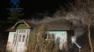 На Львівщині внаслідок пожежі двоє людей загинуло (ФОТО)
