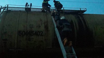 На Яворівщині - чергова жертва «екстриму» на залізничній цистерні