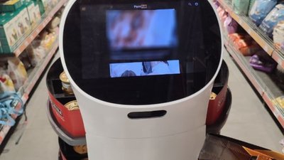 У Львові у торговому центрі ввімкнули заборонене відео