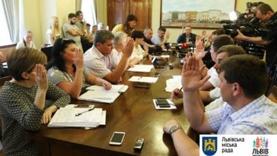 У Львові поруч із аварійним збудують новий міст