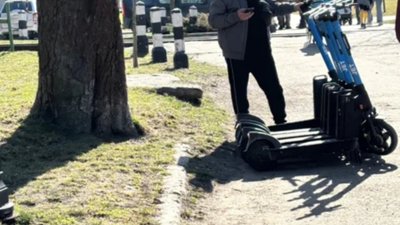 У Львові не контролюють катання на самокатах