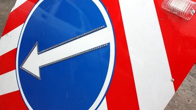 До уваги водіїв: у центральній частині Львова до кінця року перекрито рух транспорту на вул. Піскова