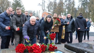 Львівщина вшановує Героїв Крут