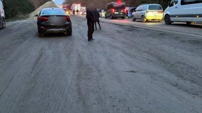 На Львівщині біля польського кордону перекривали рух (ФОТО)