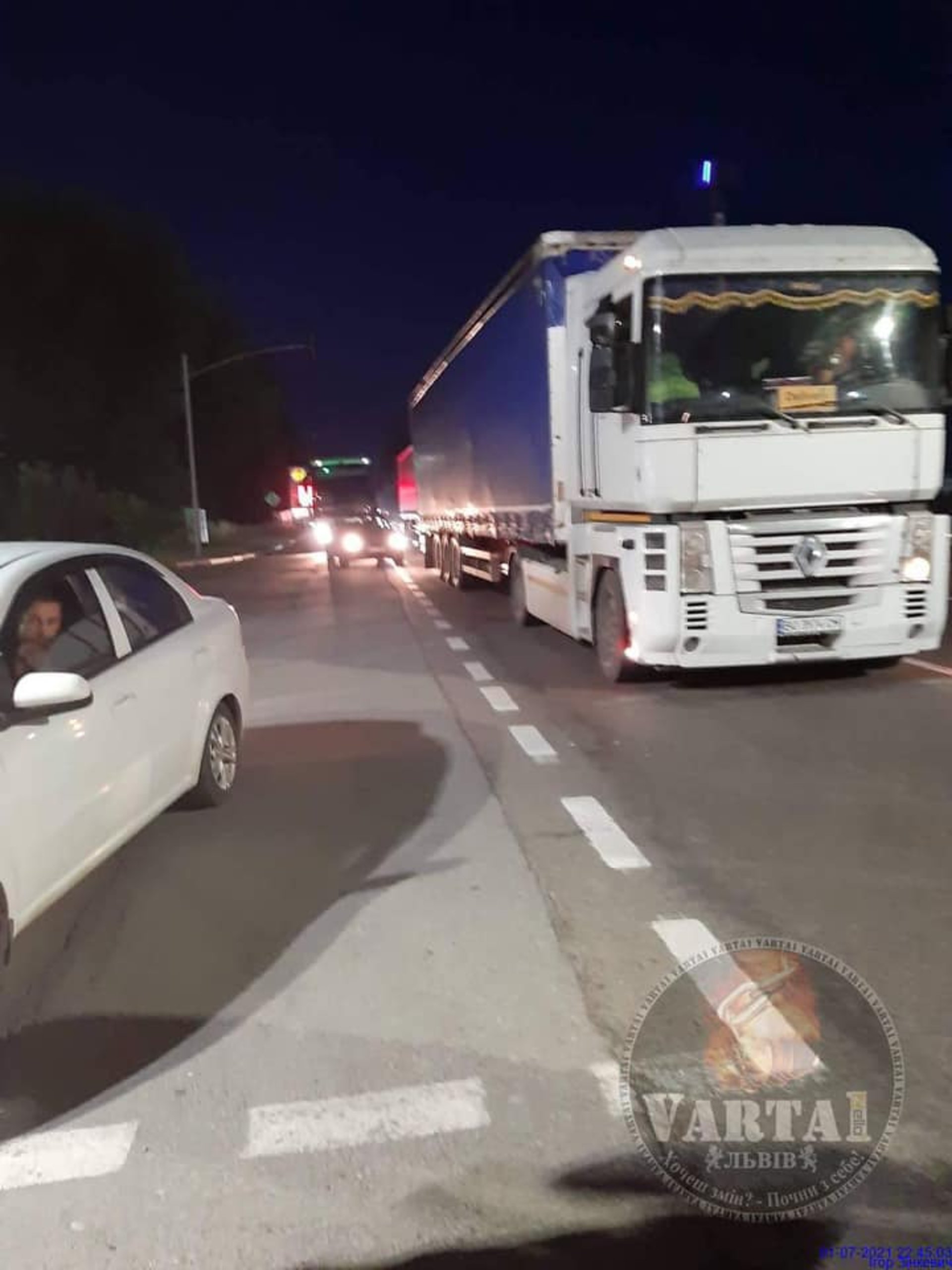 У Львові на об’їзній мешканці перекривали рух, фото Варта-1