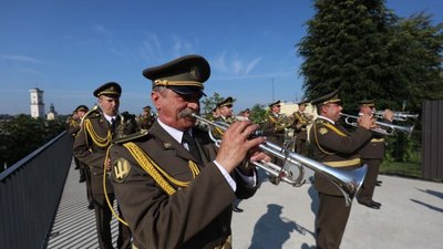 У Львові підняли Державний прапор над Меморіалом пам’яті Героїв Небесної Сотні (ФОТО, ВІДЕО)