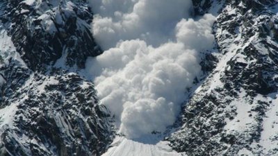 Двоє людей загинули через сходження лавини на курорті поблизу Рима