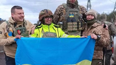 Бійцям на передову передали понад 7 тонн гуманітарної допомоги та автівки