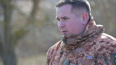 Чоловік у військовій формі, який на відео конфліктував зі священником у Стрийському районі, – батько братів Вишиваних