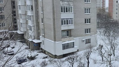 Новий Розділ засипало снігом