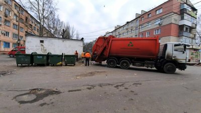 Киівські комунальники працювали у Херсоні (ФОТО)