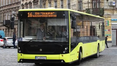 Чи дообладнають старі автобуси Львова системами охолодження