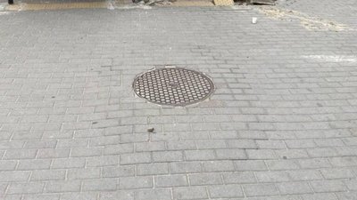 У центрі Львова застрягла вантажівка (ФОТО)