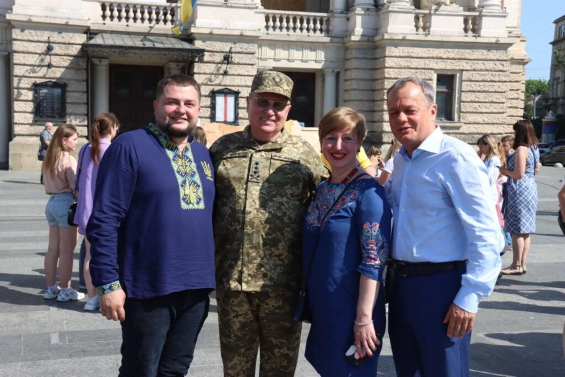 У центрі Львова відбулась акція "Єдині - непереможні", фото Юрій Холод