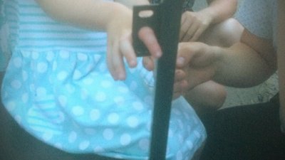 У Жовкві рятувальники вивільнили палець дитини з металевої пастки