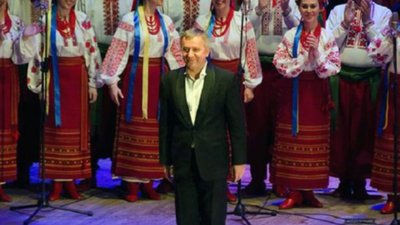 Керівник хору Верьовки заявив про готовність звільнитися, щоб «не нашкодити колективу»