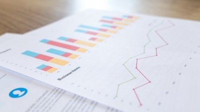 З 2014 року торговий обіг України з Росією скоротився майже втричі