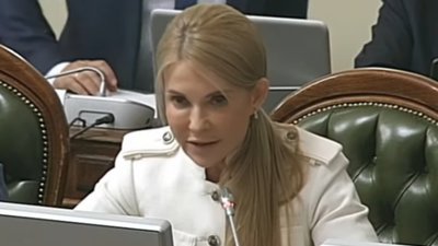 Тимошенко здивувала українців новим одягом (ВІДЕО)
