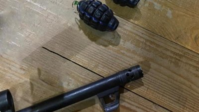 Гранати і зброя: у Києві викрили базу тітушок (ВІДЕО)