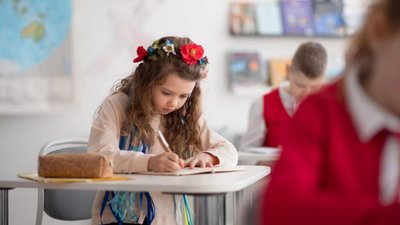 На Львівщині 100% шкіл навчають дітей українською мовою