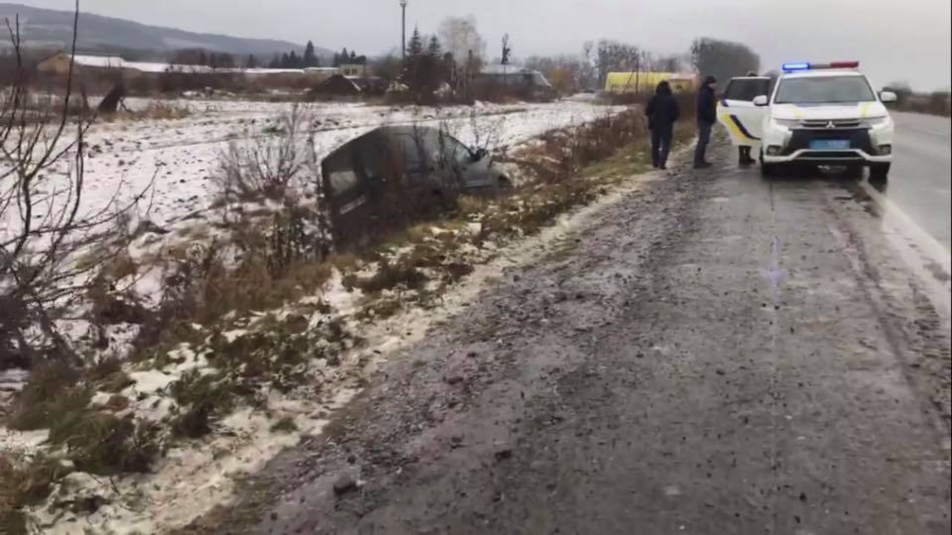 Біля Золочева не розминулись автомобілі . Фото Варта-1