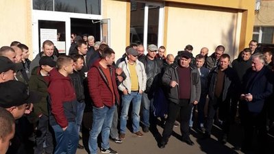 На Львівщині гірники не спустилися під землю та вимагають виплати зарплати