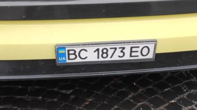 У Львові водій Садового зачинив двері перед військовим без ноги (ФОТО)