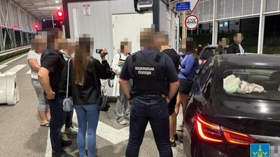 На Львівщині 27-річна мешканка Вінниці вербувала дівчат для сексуальної експлуатації за кордоном