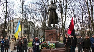 У перший день нового року у Дрогобичі вшанують Степана Бандеру