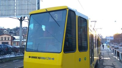 На вулиці Львова виїхали 8 "берлінських" трамваїв (ФОТО)